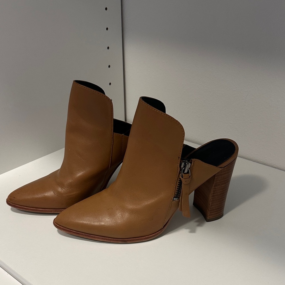 Tan Leather Women's Mules